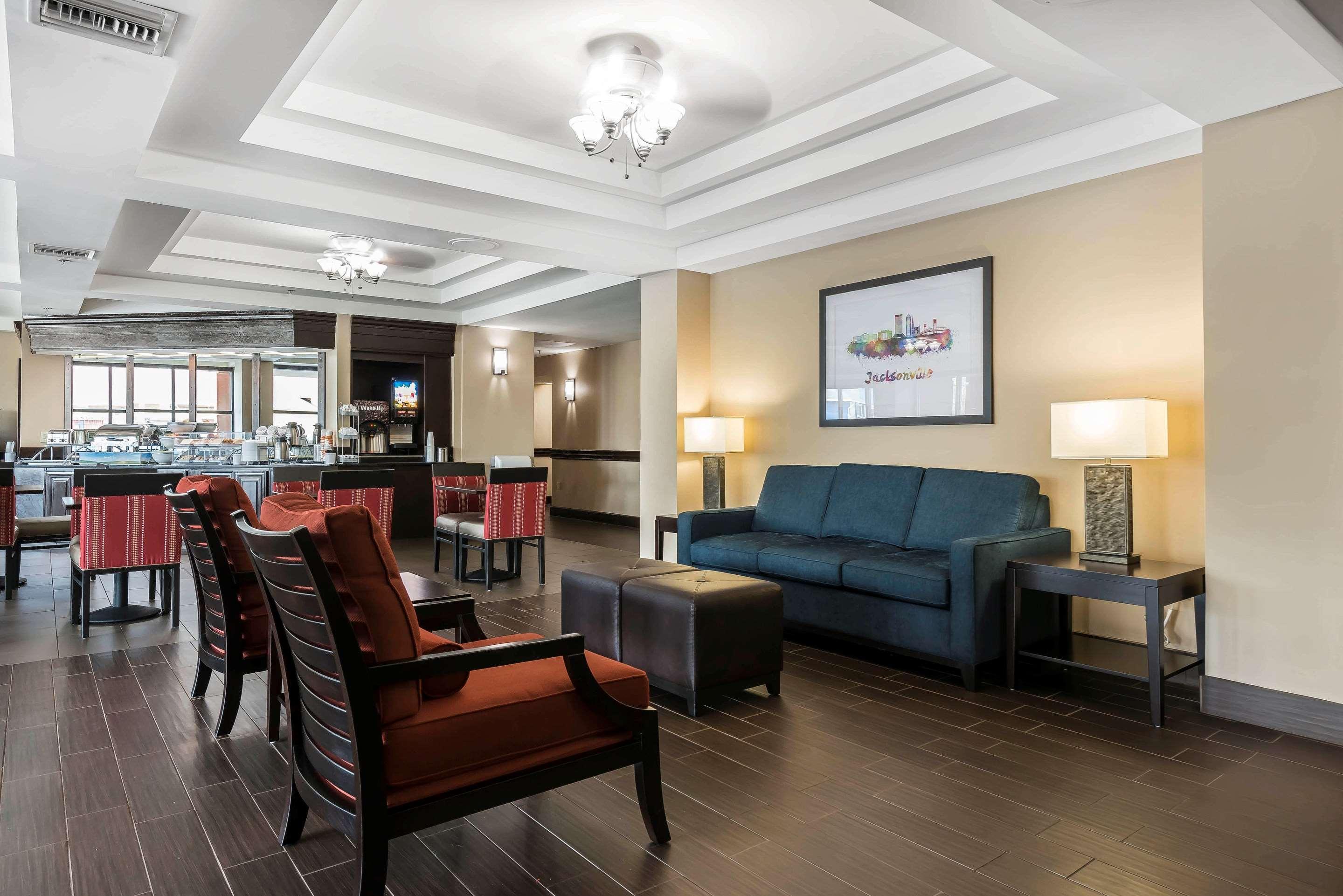 คอมฟอร์ท สวีทส์ เบย์มีโดว์ เนียร์ บัทเลอร์ บูเลอวาร์ด Hotel แจ็กสันวิลล์ ภายนอก รูปภาพ