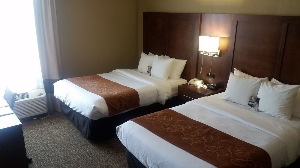 คอมฟอร์ท สวีทส์ เบย์มีโดว์ เนียร์ บัทเลอร์ บูเลอวาร์ด Hotel แจ็กสันวิลล์ ภายนอก รูปภาพ